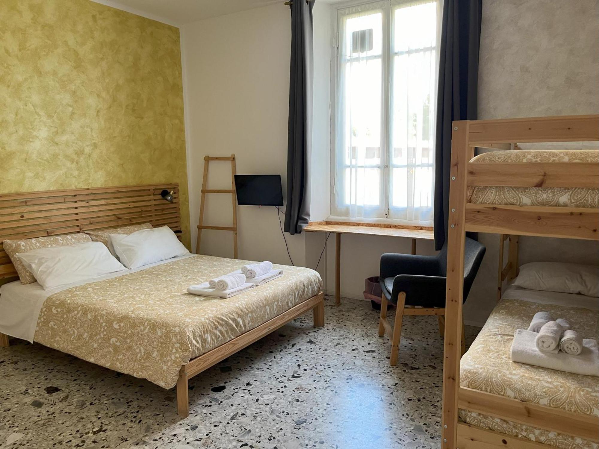 B&B Red House Garlate Extérieur photo